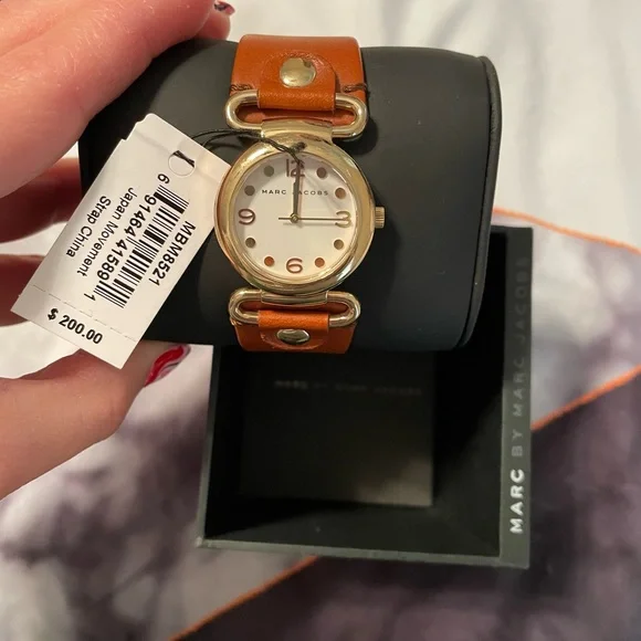 Marc Jacobs Light leather band watch Marc Jacobs Watch - Etsy main image 3
